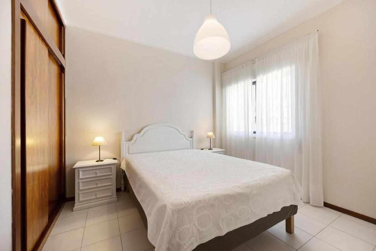 Apartamentos Torre Da Rocha Frente Ao Mar Portimão Eksteriør bilde