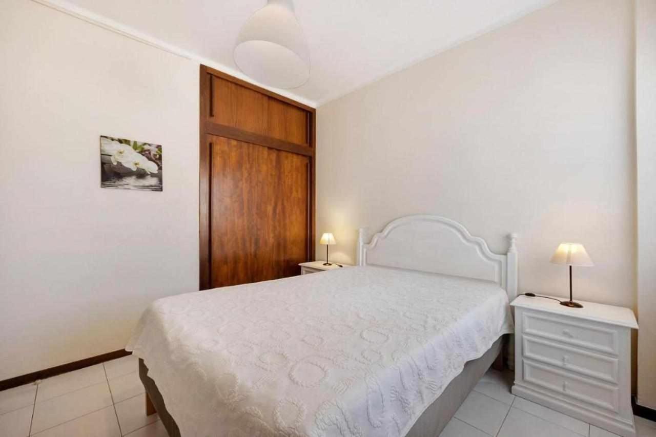 Apartamentos Torre Da Rocha Frente Ao Mar Portimão Eksteriør bilde