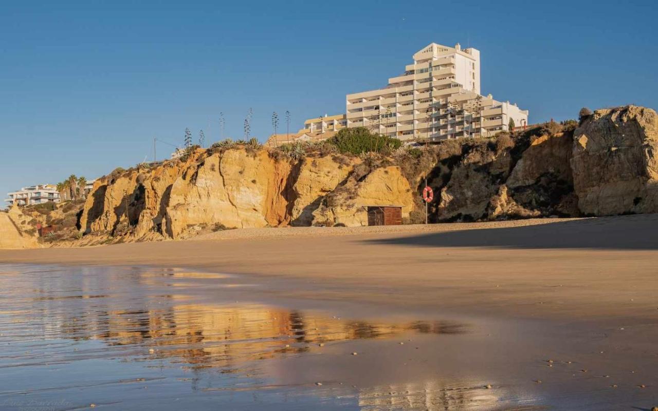 Apartamentos Torre Da Rocha Frente Ao Mar Portimão Eksteriør bilde
