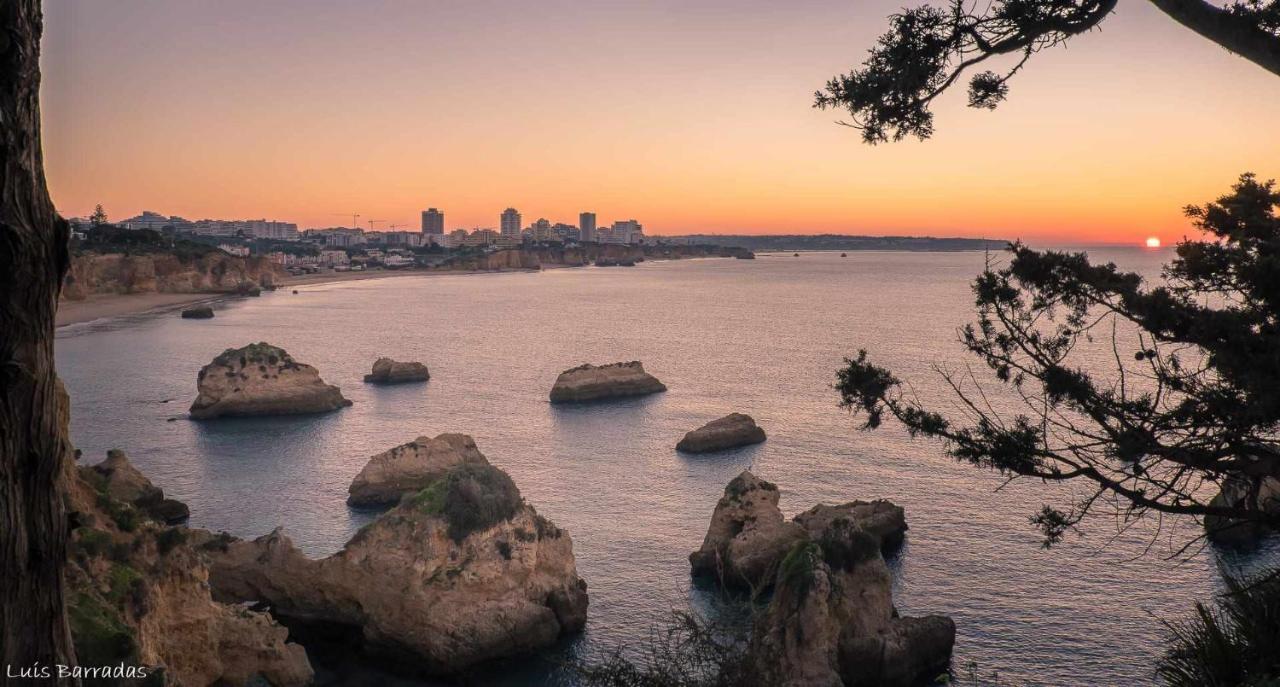 Apartamentos Torre Da Rocha Frente Ao Mar Portimão Eksteriør bilde